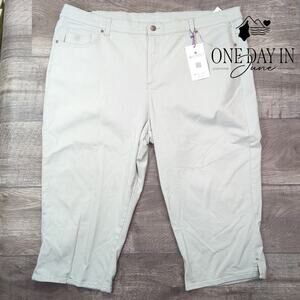 Gloria Vanderbilt Amanda plus Size Capri Jeans Size 22W